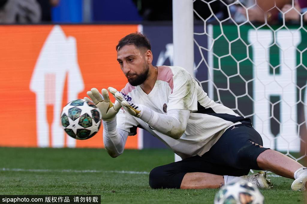 多纳鲁马续约谈判关键时刻！曼联豪门梦碎还是巴黎留人成功？