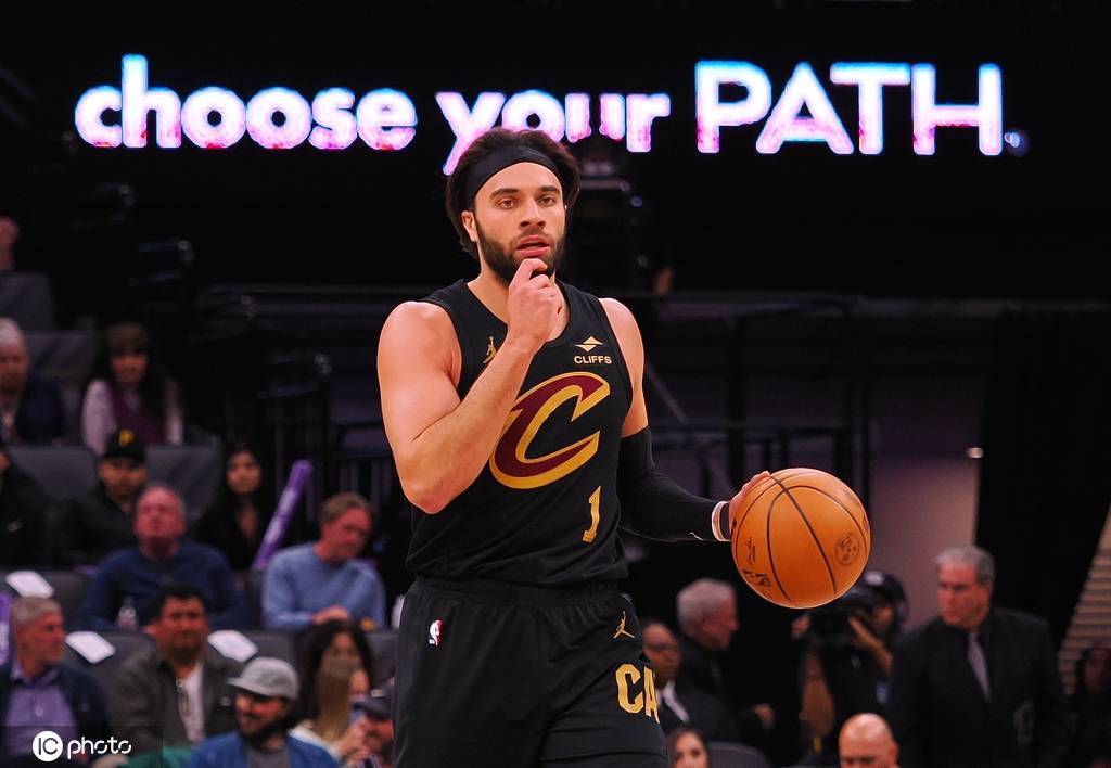 骑士神射遭遇左脚琼斯骨折 已手术并将缺席3-4个月