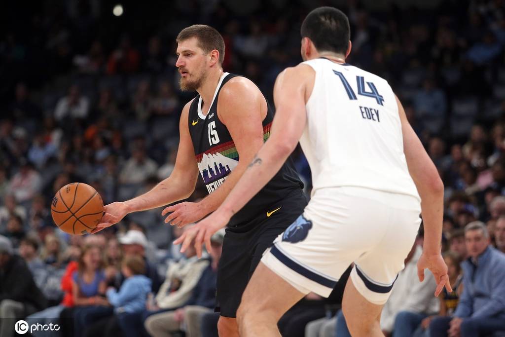 约基奇三双默里29+8 兰代尔26分掘金击败灰熊